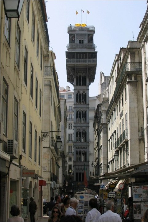 Eiffel segédjének segítségével készült kilátó Lisszabon belvárosában